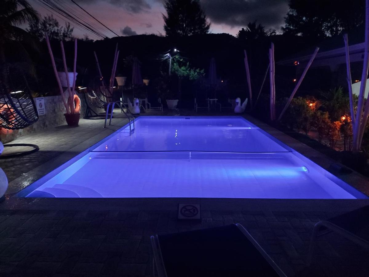 Leo'S Petit Villa Annex Praslin ภายนอก รูปภาพ