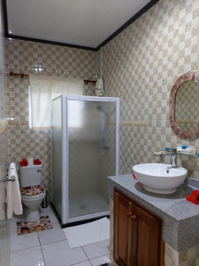 Leo'S Petit Villa Annex Praslin ภายนอก รูปภาพ