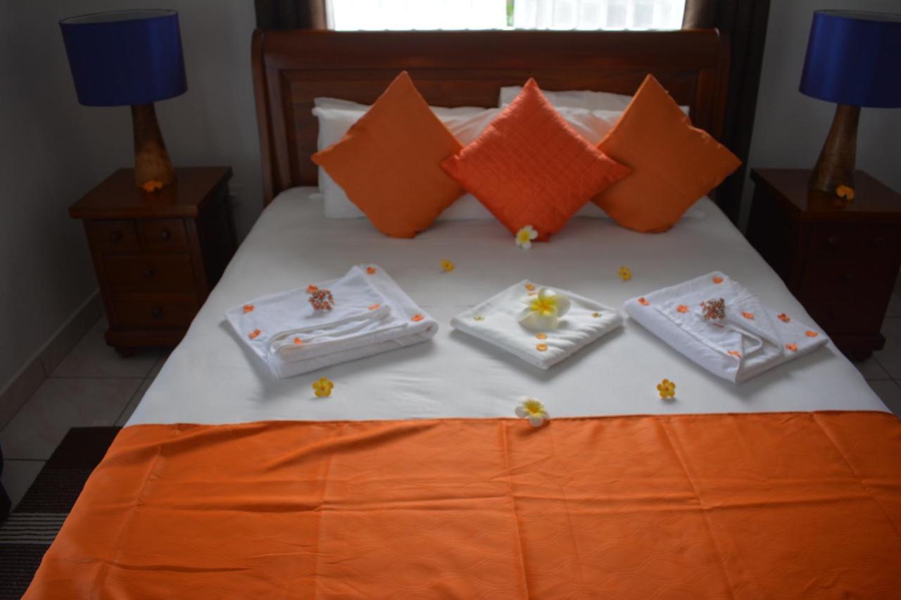 Leo'S Petit Villa Annex Praslin ภายนอก รูปภาพ